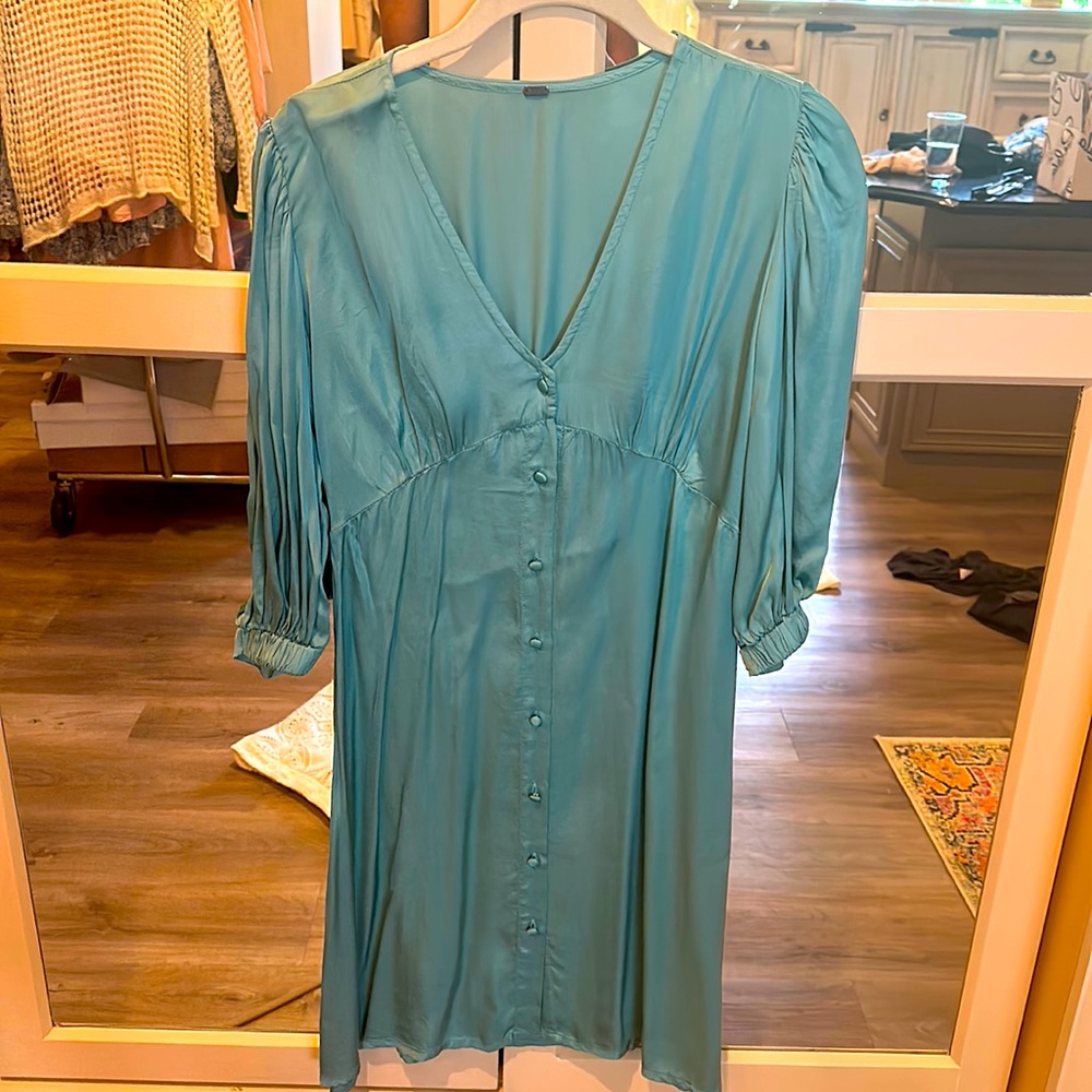 NWOT SILK YFB